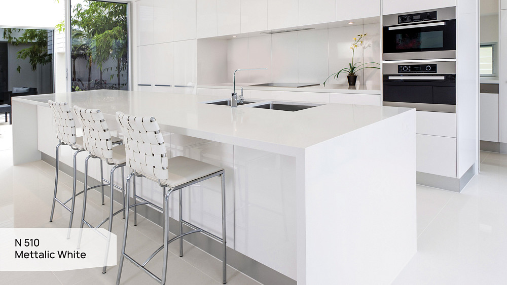 N510 Mettalic White